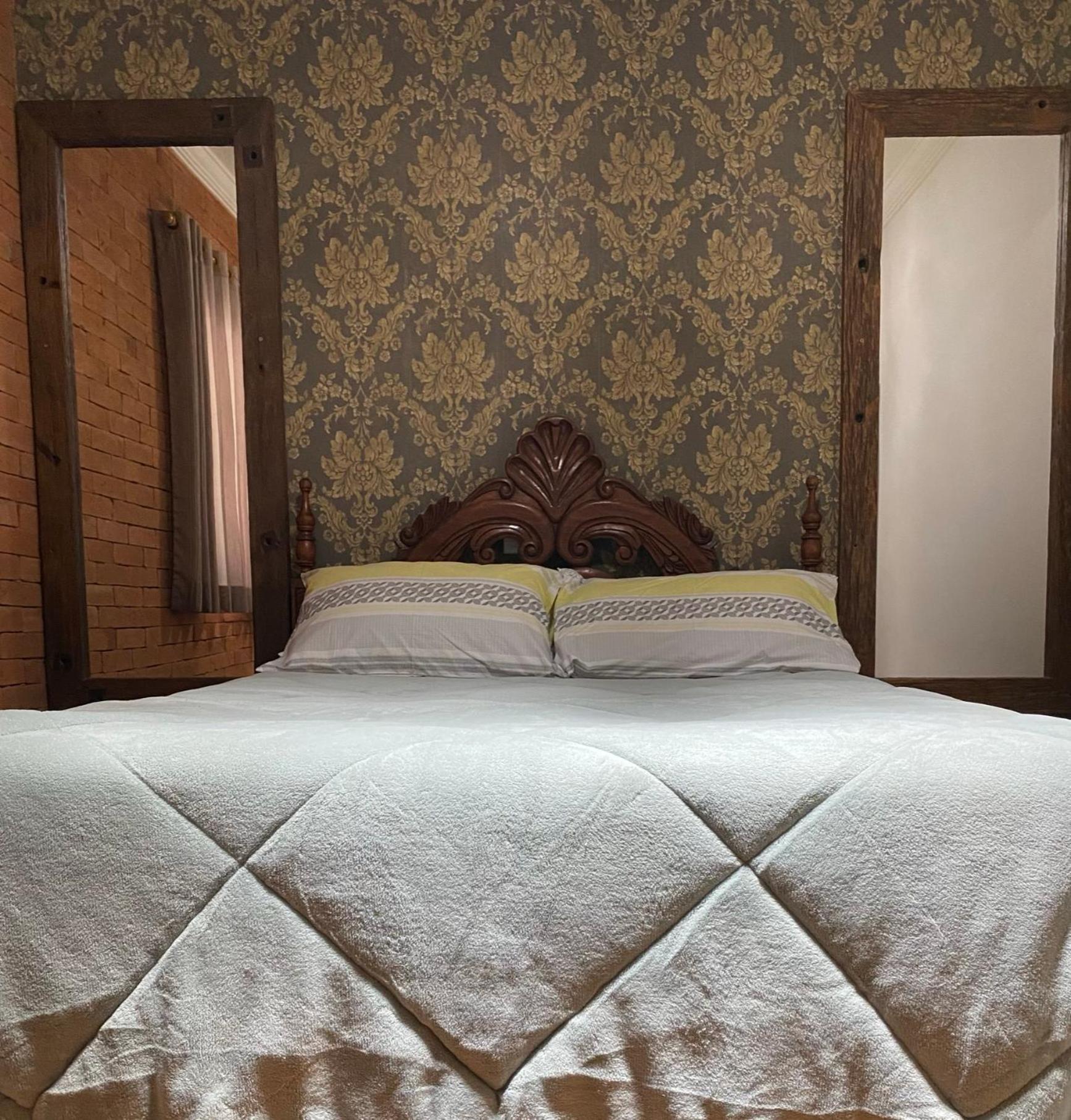 Casa Da Flor Com Lareira
